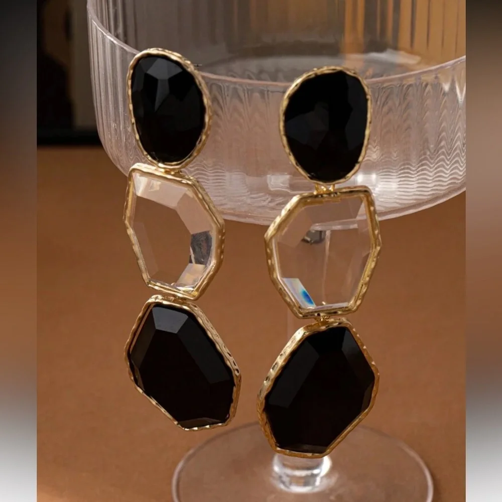 Black & Gold Geometric Boho Drop Earrings NEW 🏷️